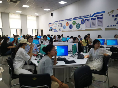 我院成功舉辦數(shù)字營(yíng)銷技能訓(xùn)練與實(shí)戰(zhàn)競(jìng)賽，以網(wǎng)絡(luò)技術(shù)服務(wù)賦能學(xué)子成長(zhǎng)